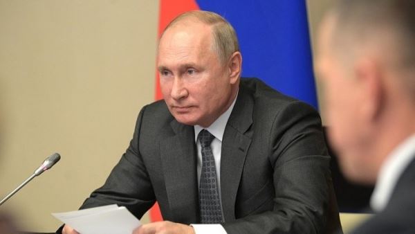 Путин сообщил о повышении военных пенсий и о продолжении выдачи жилищных субсидий военным