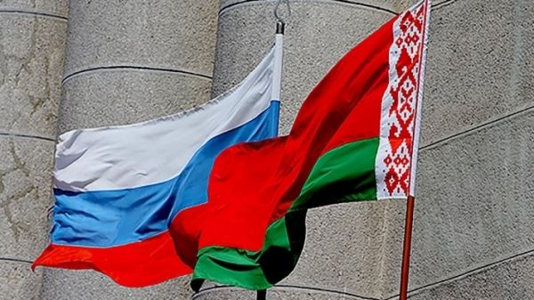 В Минкомсвязи назвали сроки отмены роуминга между РФ и Белоруссией